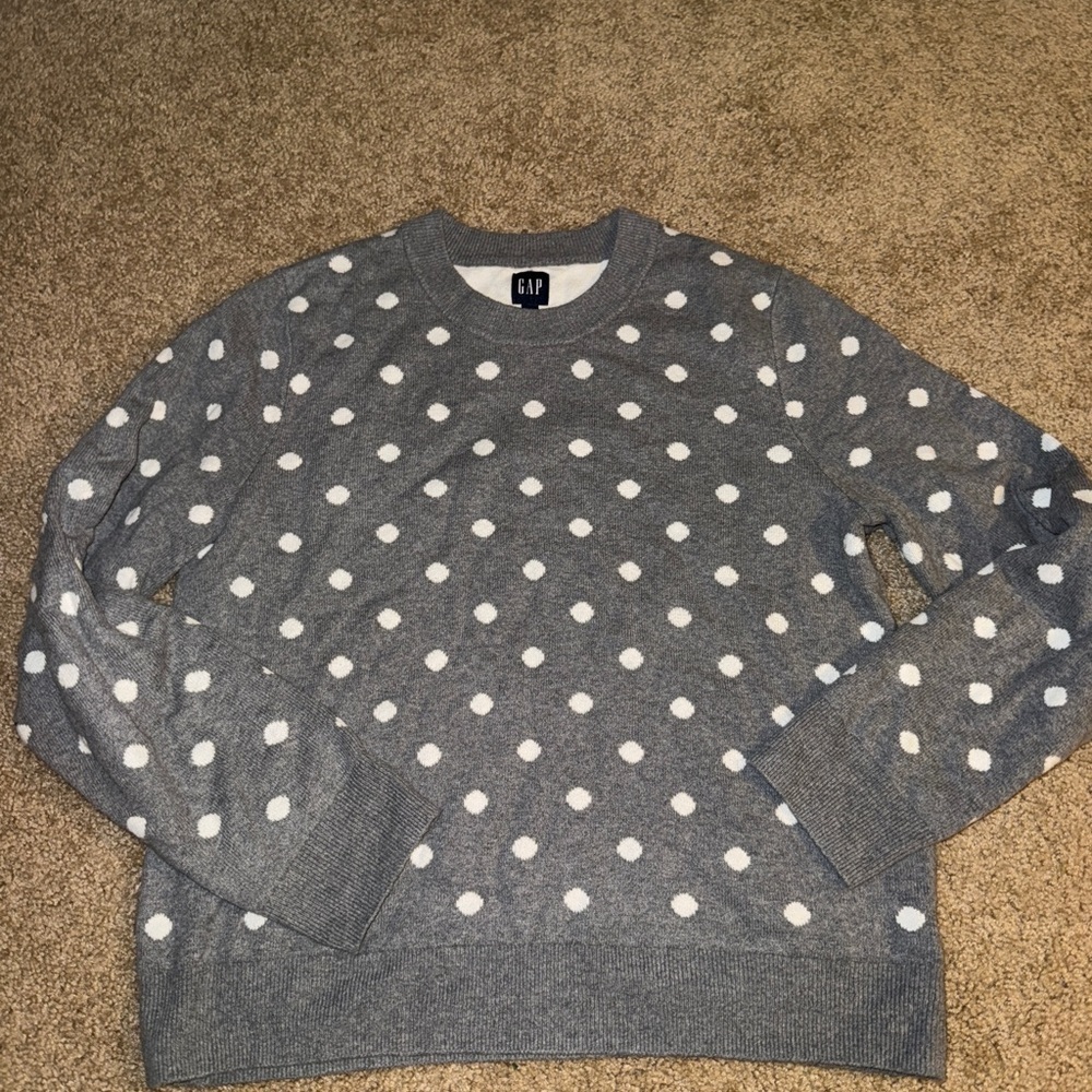 GAP women’s Gray and White Polka Dot Crewneck Sweater